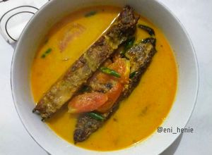 Foto resep 542. Mangut Ikan Asap (Pe dan Manyung)