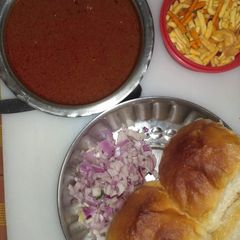 Misal Pav A picture of Misal Pav.