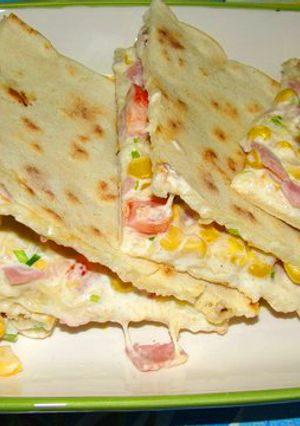Quesadillas recept két féle töltelékkel recept fotója