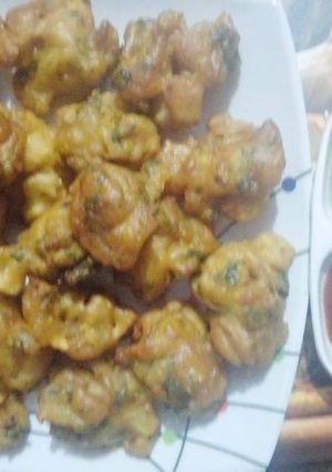 A picture of Potato Onion Pakoda.