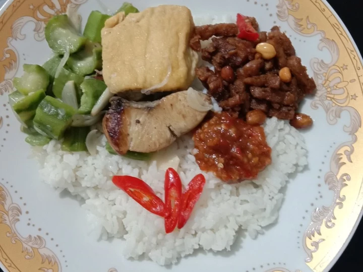 Cara Mudah Menyiapkan Resep Nasi mangut cucut tahu emes &amp;amp; orek + sambal terasi, ala saya 🤓 yang Bikin Ngiler Anti Ribet, Bisa Manjain Lidah