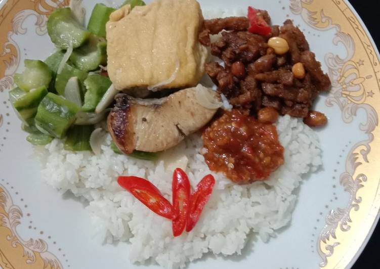 Nasi mangut cucut tahu emes & orek + sambal terasi, ala saya ๐ค