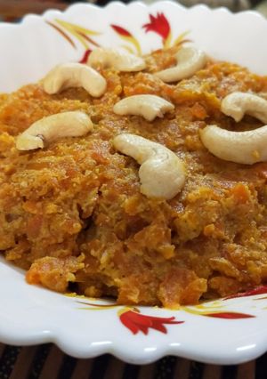 গজরের হলুয়া (gajarer halua recipe in Bengali) রেসিপির প্রধান ছবি
