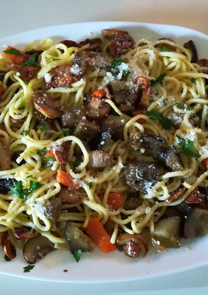 Una foto de Espagueti  con verduras