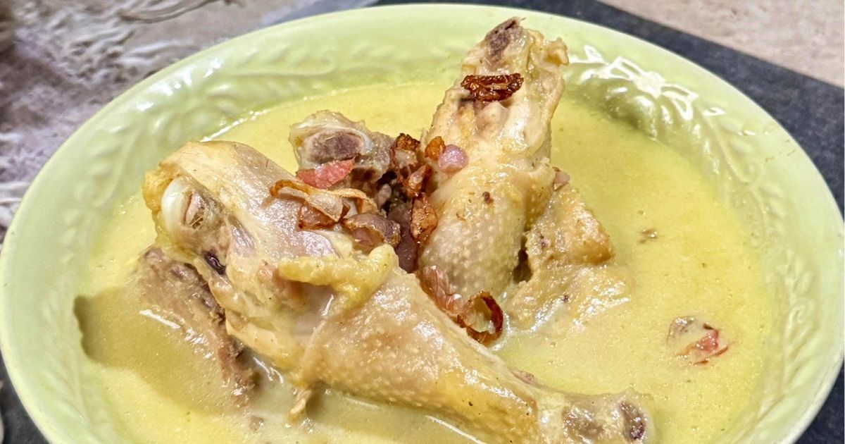 Opor Ayam Kampung