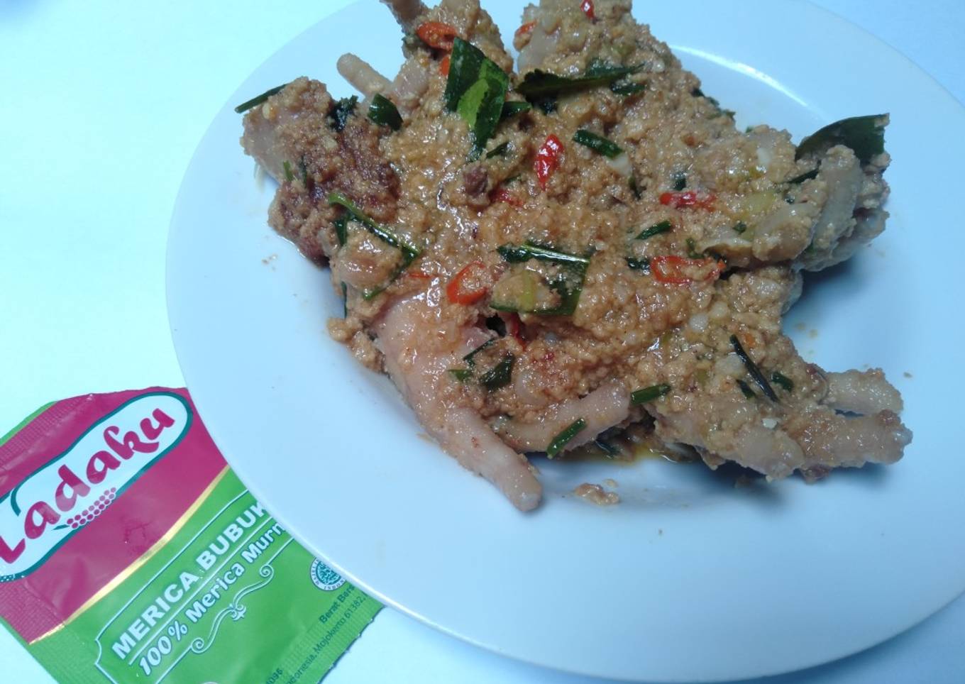 Ceker saus telur asin