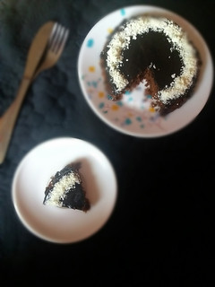 A picture of No bake Chocolate biscuit cake.
