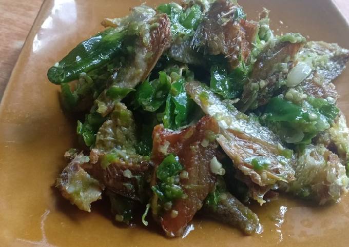 Anti Ribet, Memasak Sambel ikan asin cabe ijo Irit Anti Gagal