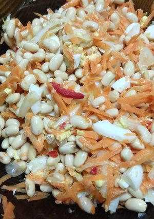 Una foto de Ensalada de porotos soja