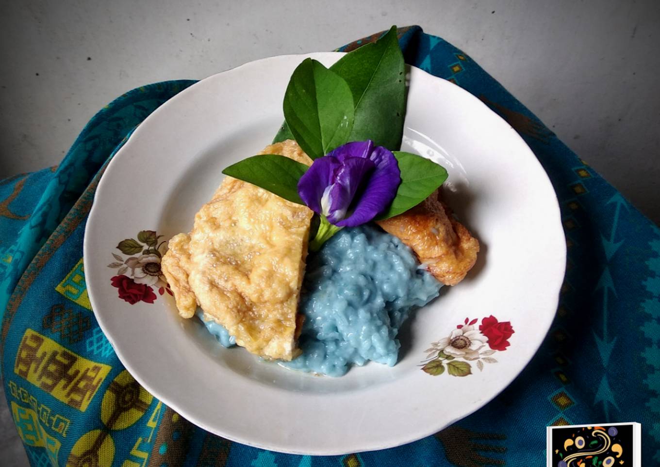 Bubur Nasi Gurih Selimut Telang