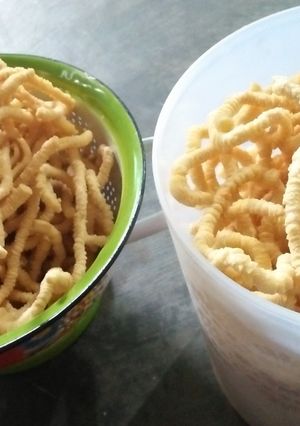 Foto resep Akar pinang gurih,, renyah,, mudah bikinnya dan murah meriah