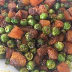 A picture of Spicy carrot and pea.