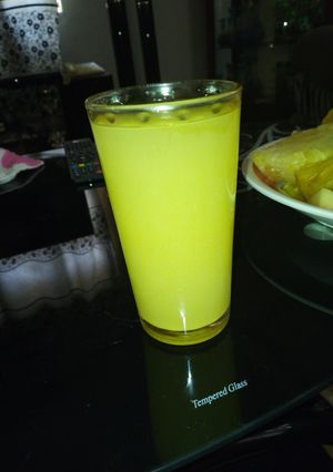 A picture of Pineapple n ginger drink.