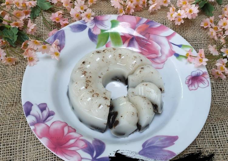 Cara Membuat Pudding Jelly Vanilla Oreo yang Menggugah Selera