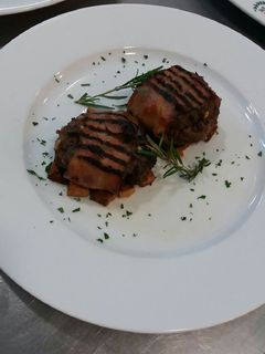 Φωτογραφία της συνταγής Μπιφτέκια τυλιχτά με μπέικον🍘