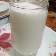 A picture of Meethi lassi.