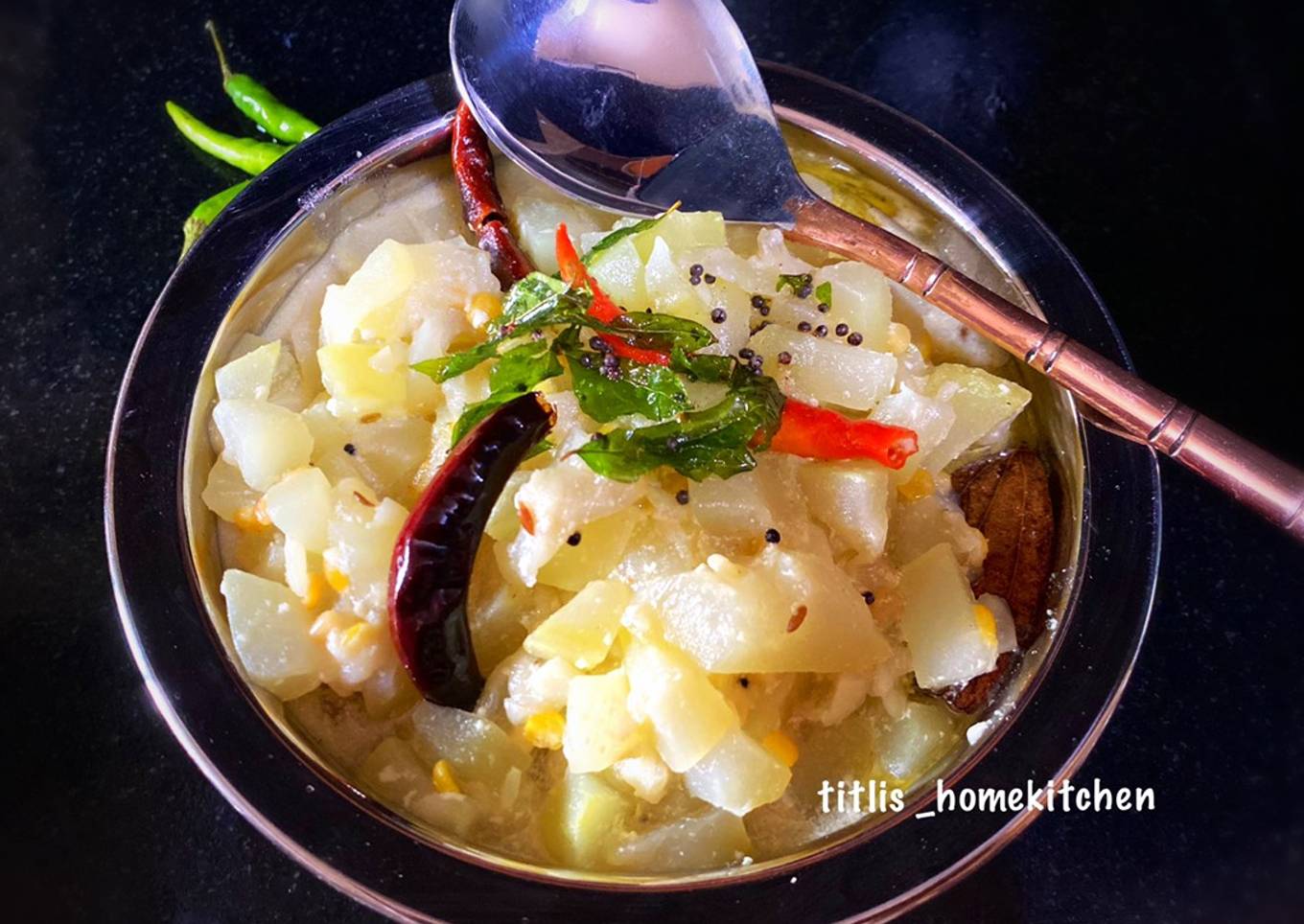 Dahi Lauki Curry