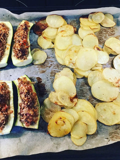 Gefüllte Zucchini aus dem Backofen Rezepthauptbild