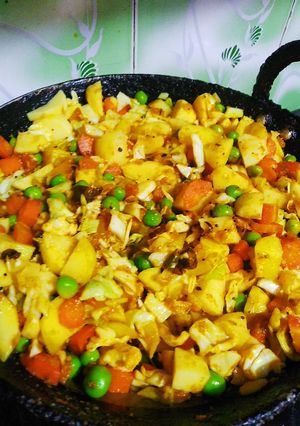 A picture of Cabbage mixed veg.
