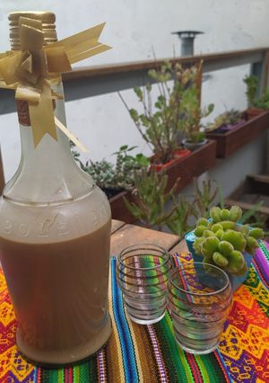 Una foto de Licor de crema irlandesa (Baileys casero)