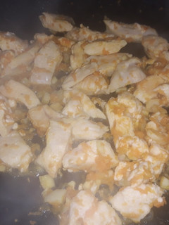 Una foto de Pollo en salsa