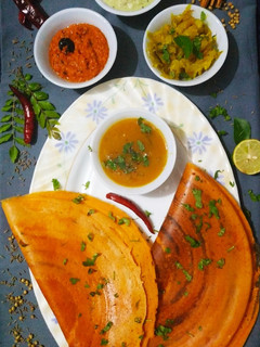 टोमेटो ढोसा और टमाटर चटनी रेसिपी मुख्य फोटो