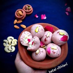 Paneer surprise laddu A picture of Paneer surprise laddu.