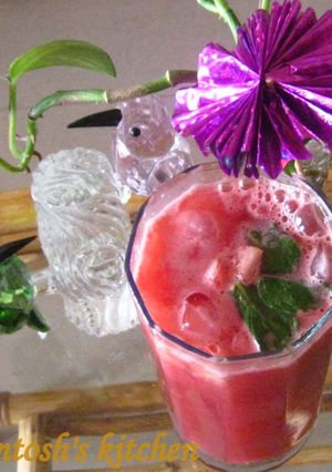 A picture of Watermelon Pomegranate summer drink.
