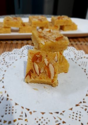 A picture of Badami Sooji Burfi.