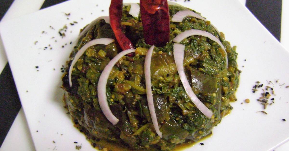 Palong Shaag Begun Torkari (Spinach Eggplant Curry) Recipe by Bethica