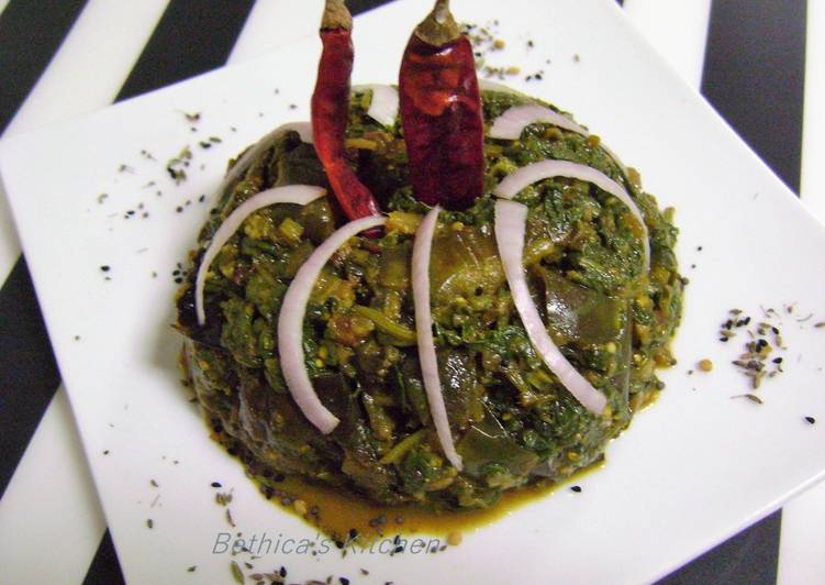 Slow Cooker Recipes for Palong Shaag Begun Torkari (Spinach Eggplant Curry)