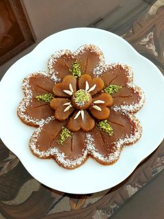 عکسی از دستور 💕 حلوای آرد گندم به شکل گل 😍