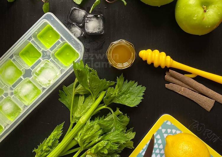 “Daily smoothie” juice for the whole day from ingredients available all year round
