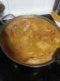 Merluza en salsa de oricios y vieiras. Con Mambo