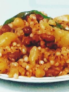 व्रत वाली साबूदाना खिचड़ी (Vrat wali sabudana khichdi recipe in Hindi) रेसिपी मुख्य फोटो