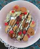 سالاد میوه با پنکیک سکه ای🥞
