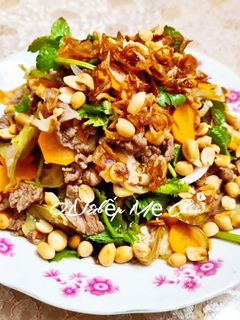 Hình của món Gỏi bò bóp thấu.