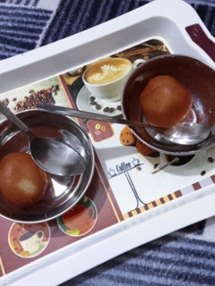गुलाब जामुन (gulab jamun recipe in Hindi) रेसिपी मुख्य फोटो