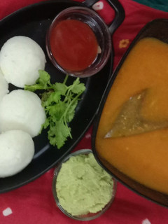 હૈદ્રાબાદી સાંભાર ઈડલી (Haydrabadi sambhar idli recipe in gujarat) રેસીપી મુખ્ય ફોટો