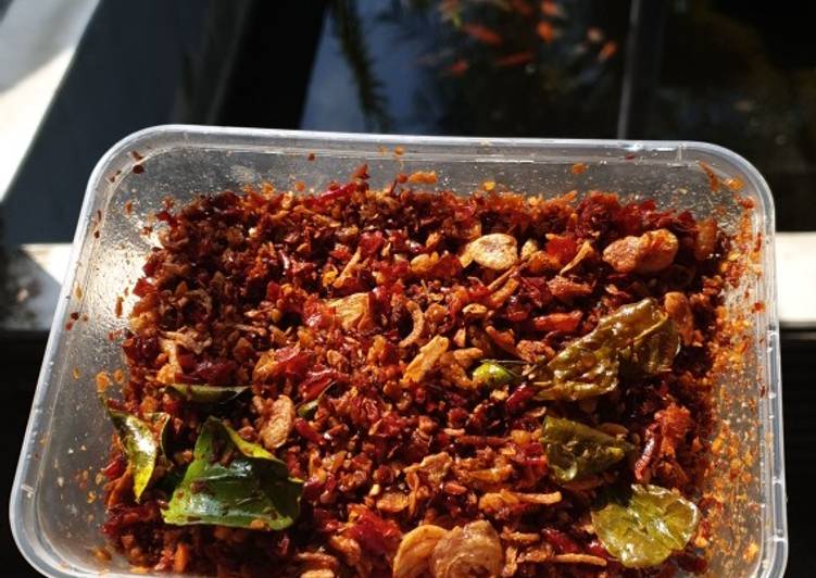 Cara Gampang Menyiapkan Sambal Bawang Ebi Kering, Lezat Sekali