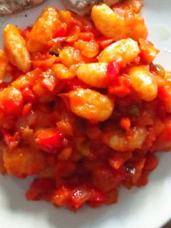Una foto de Gnocchi con salsa vegana