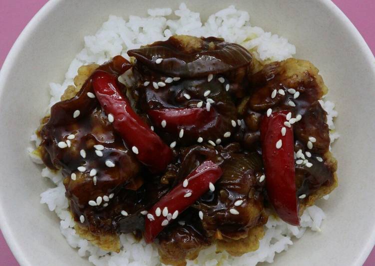 Black pepper chicken rice bowl