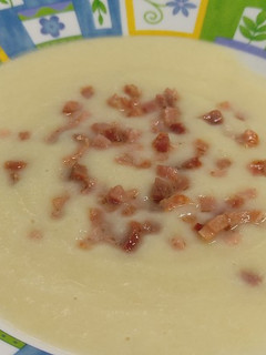 Una foto de Crema de coliflor