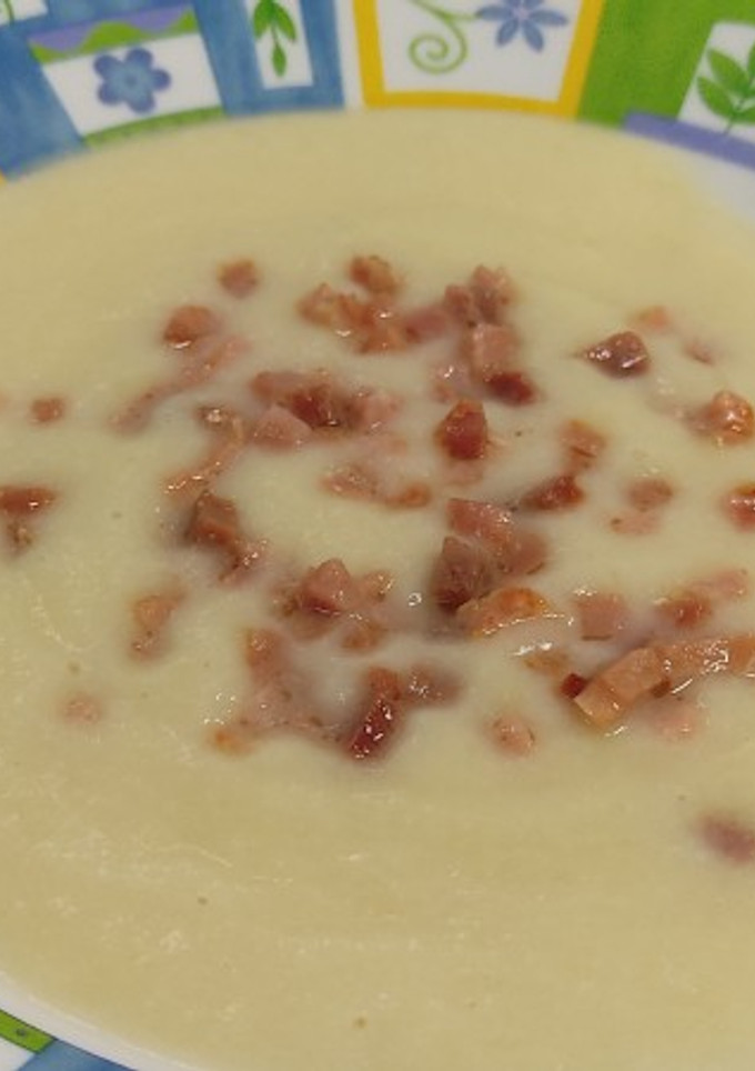 Una foto de Crema de coliflor