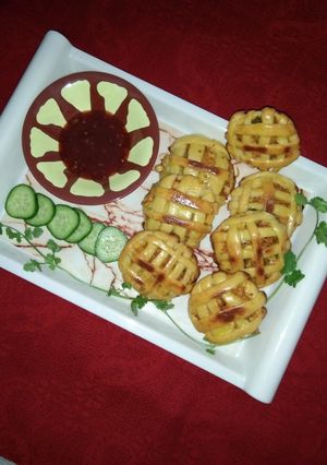 A picture of Chicken stuffed pie.
