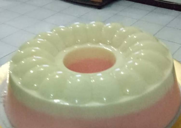 Puding Susu Vanilla & Strowbery