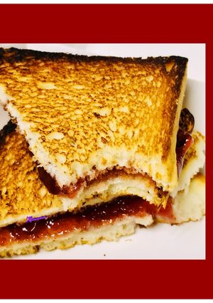 A picture of Bread jam sandwiches.