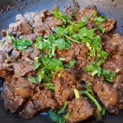A picture of Chinese chicken livers.