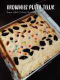Brownies Putih Telur dengan White Cooking Chocolate