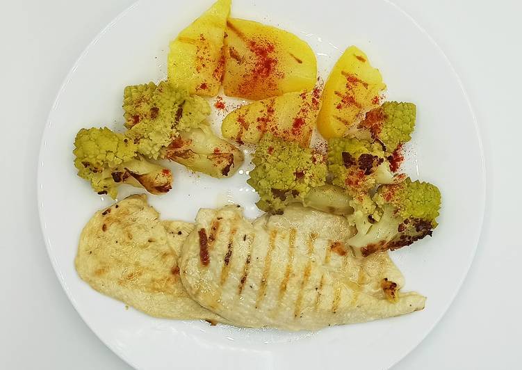 Guarnición de romanesco con patatas a la parrilla
